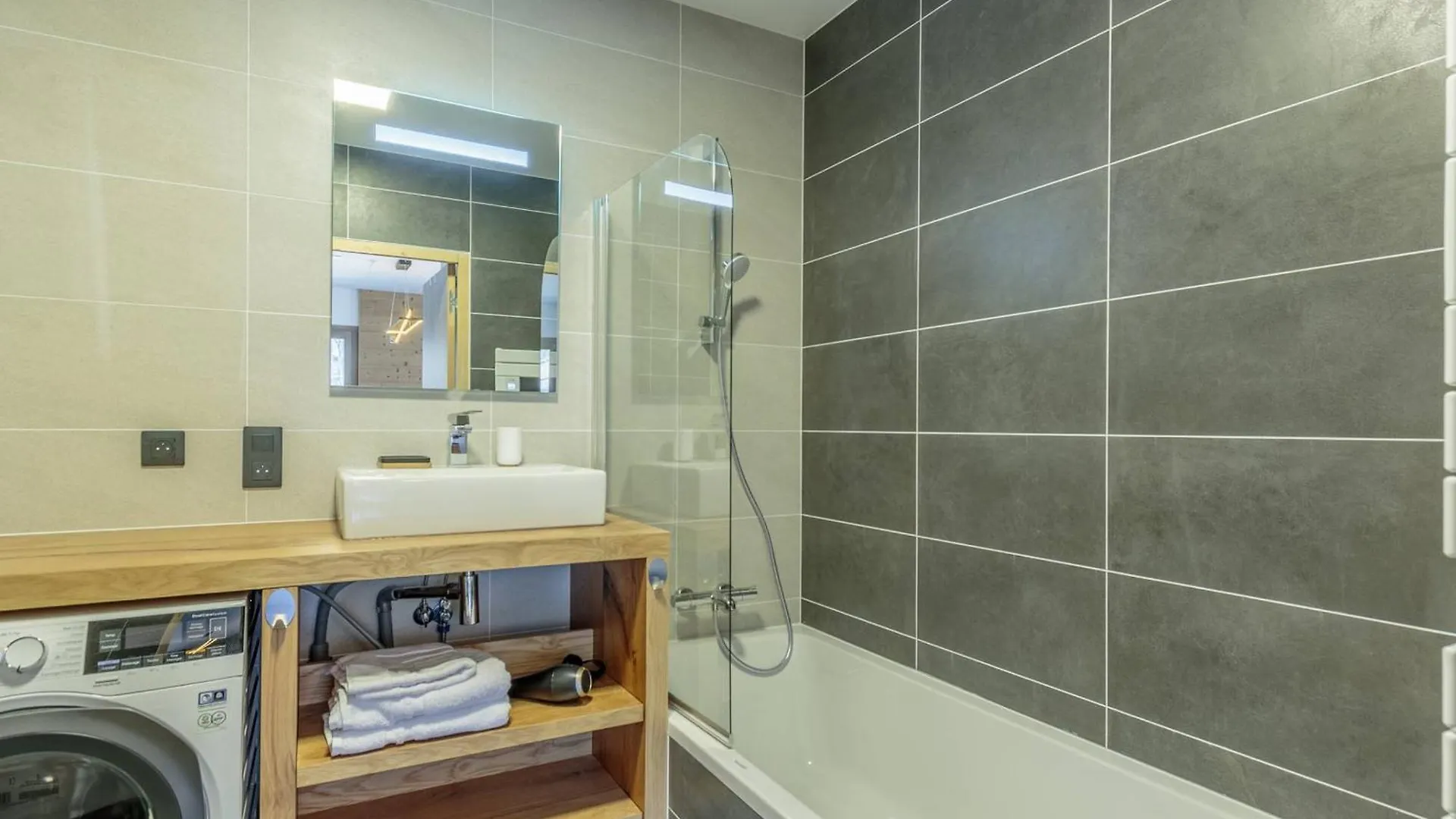 Magnifique Appart 4* Neuf, 70M², 2 Chambres + Coin Montagne, Balcon, Parking & Wi-Fi Inclus - Fr-1-638-17 La Plagne Frankrike